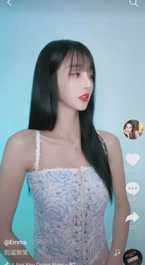 网红吃瓜纹身女孩视频播放,视频播放量惊人揭秘幕后故事