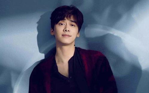 李易峰女网红吃瓜视频,揭秘娱乐圈幕后故事 第2张 李易峰女网红吃瓜视频,揭秘娱乐圈幕后故事 第2张