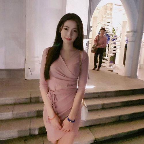 蜜桃在线观看国语,甜蜜爱情故事线上绽放