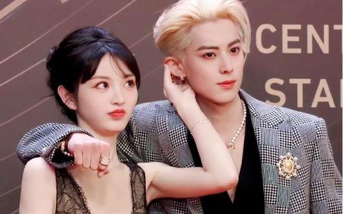 娱乐大爆料 棣欣引力,揭秘娱乐圈的甜蜜风暴  第3张